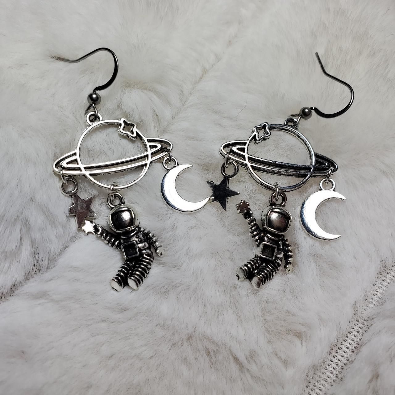 Product Image 2 - Space and astronaut themed earrings.
