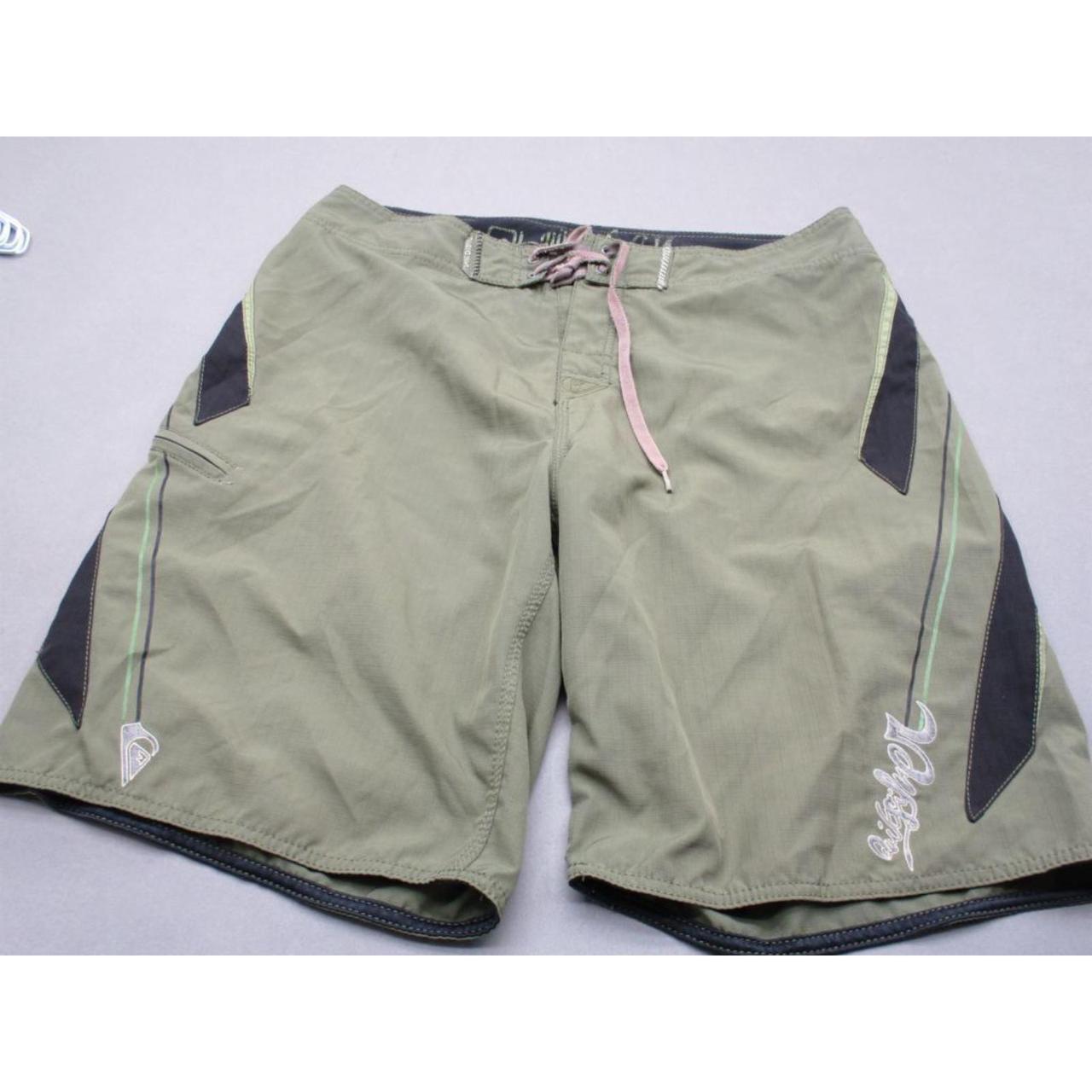 Product Image 1 - Quiksilver Size 34 Mens Green