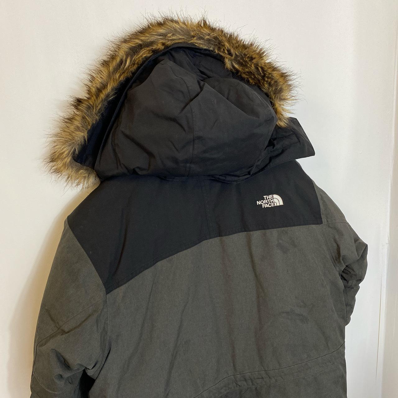 The North Face Grey & Black Insulated Padded Parka... - Depop