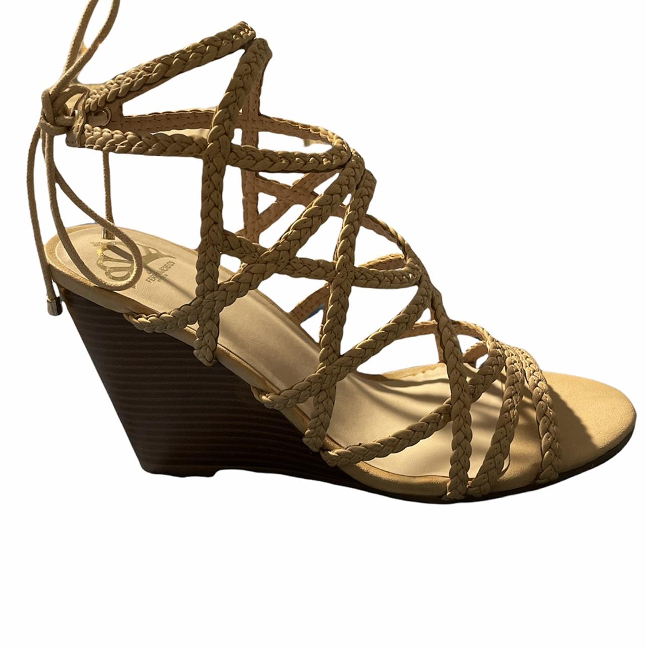 Women's Tan Sandals Depop