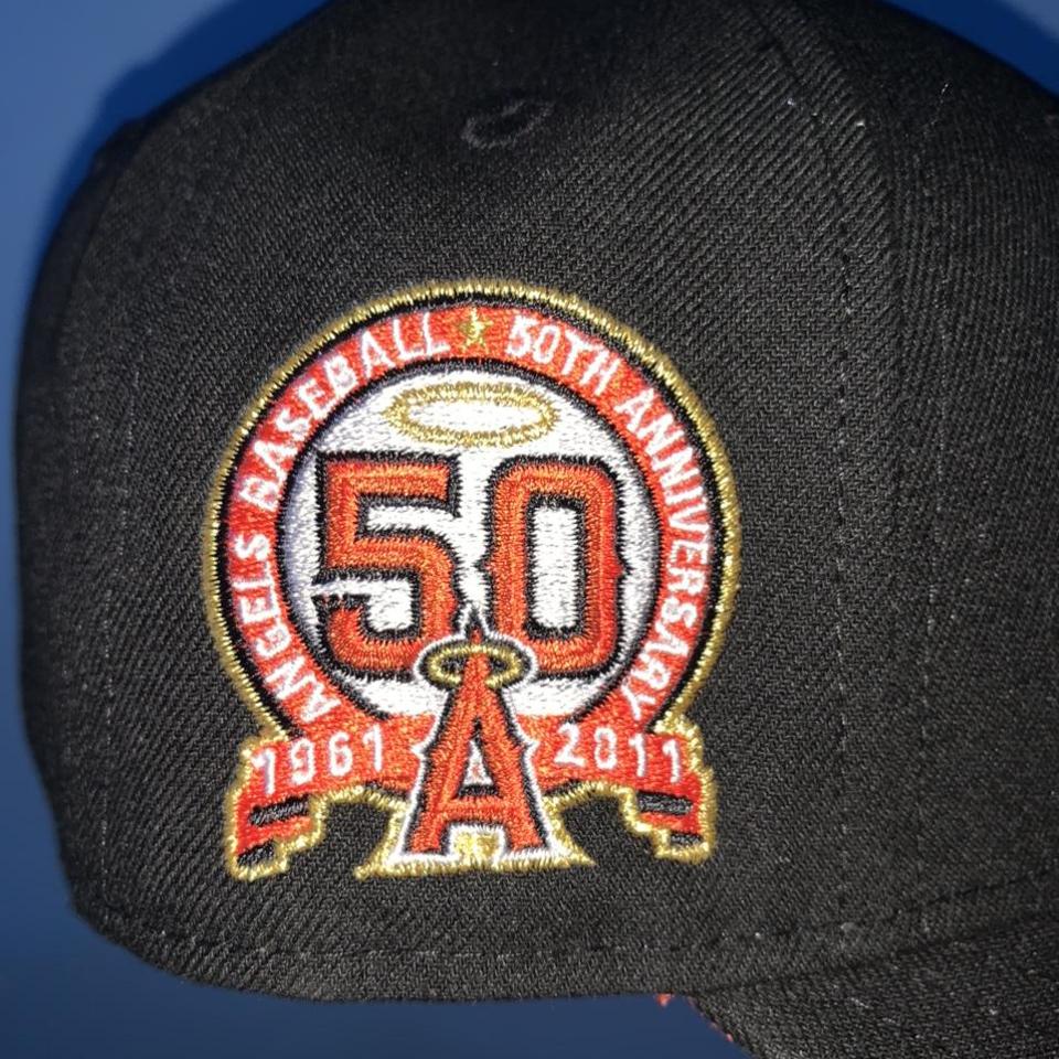 Los Angeles Angels black fitted hat with pink - Depop