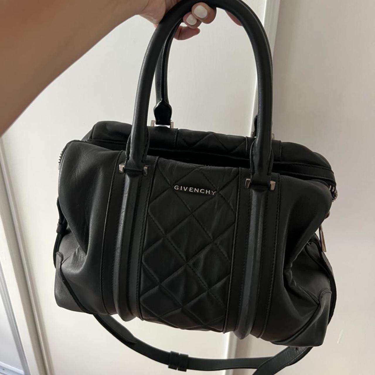 Givenchy old school bag, in pretty good condition... Depop