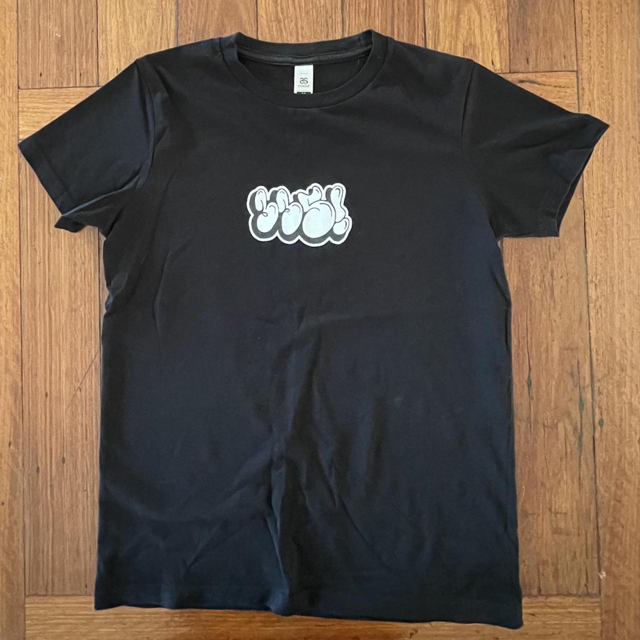 Men's Black and White T-shirt | Depop