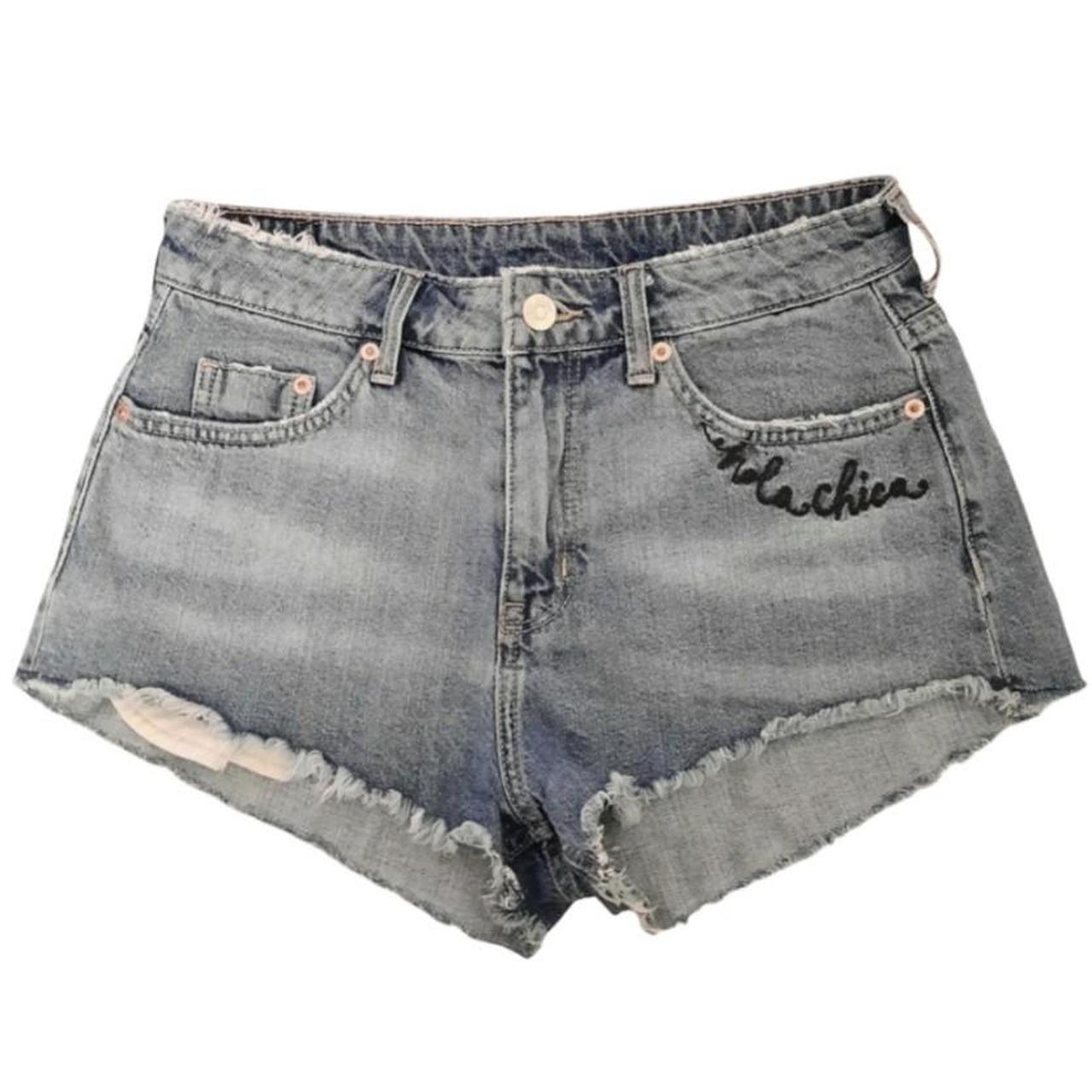 • H&M shorts, • blue denim, • hola chica