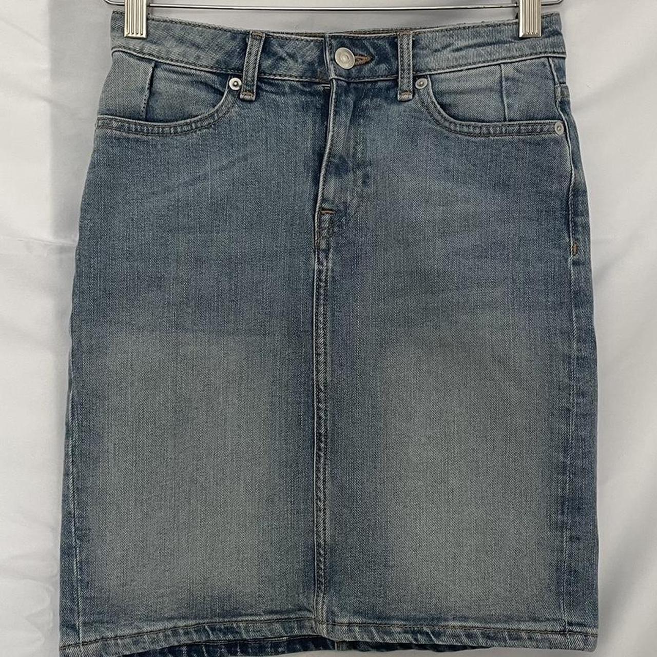 MIDI DENIM SKIRT *from h&m *size 4 *signs of wear... - Depop