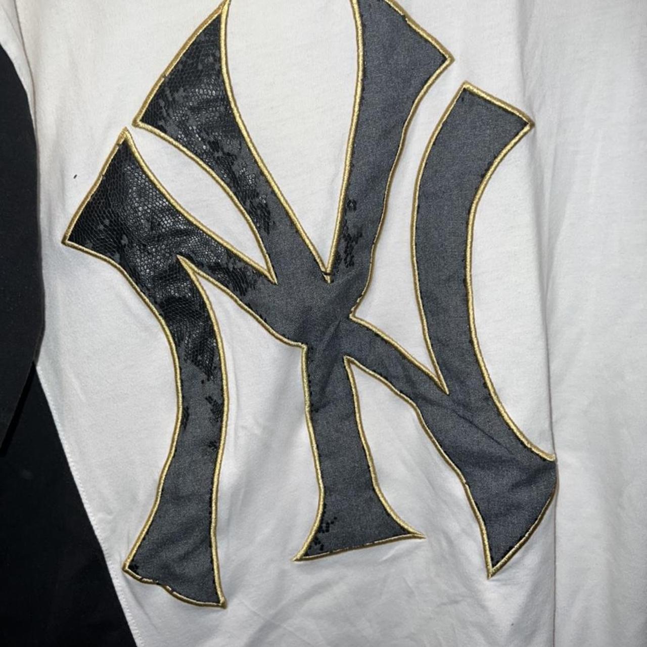 Vintage New York Yankees Jersey shirt size Small - Depop