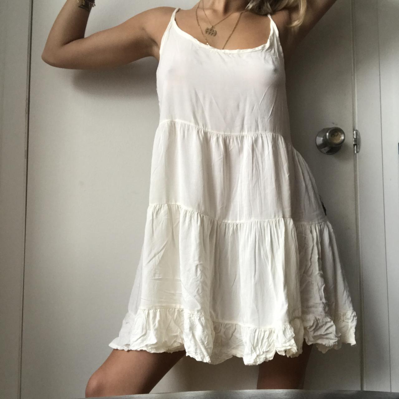 white jada dress brandy melville Long Lace Up Knit Join Beach Club Rewards Dress Clearance Brandy Melville Daisy