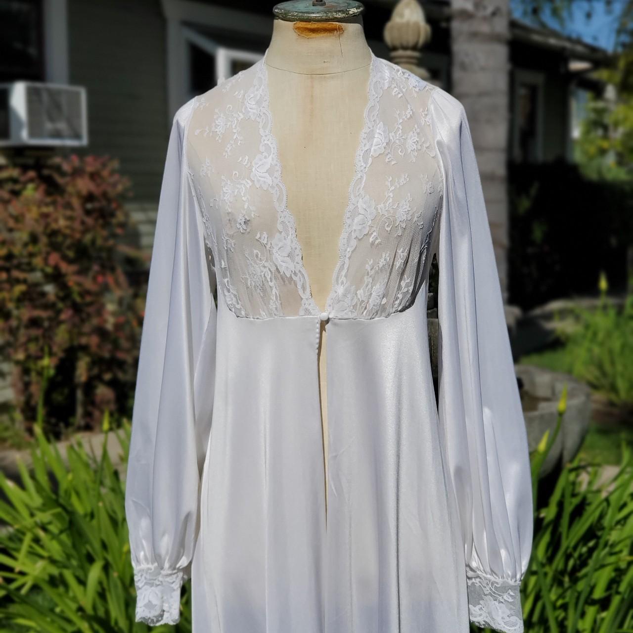 Vintage White Lace Nightgown Housecoat Jacket Slip... Depop
