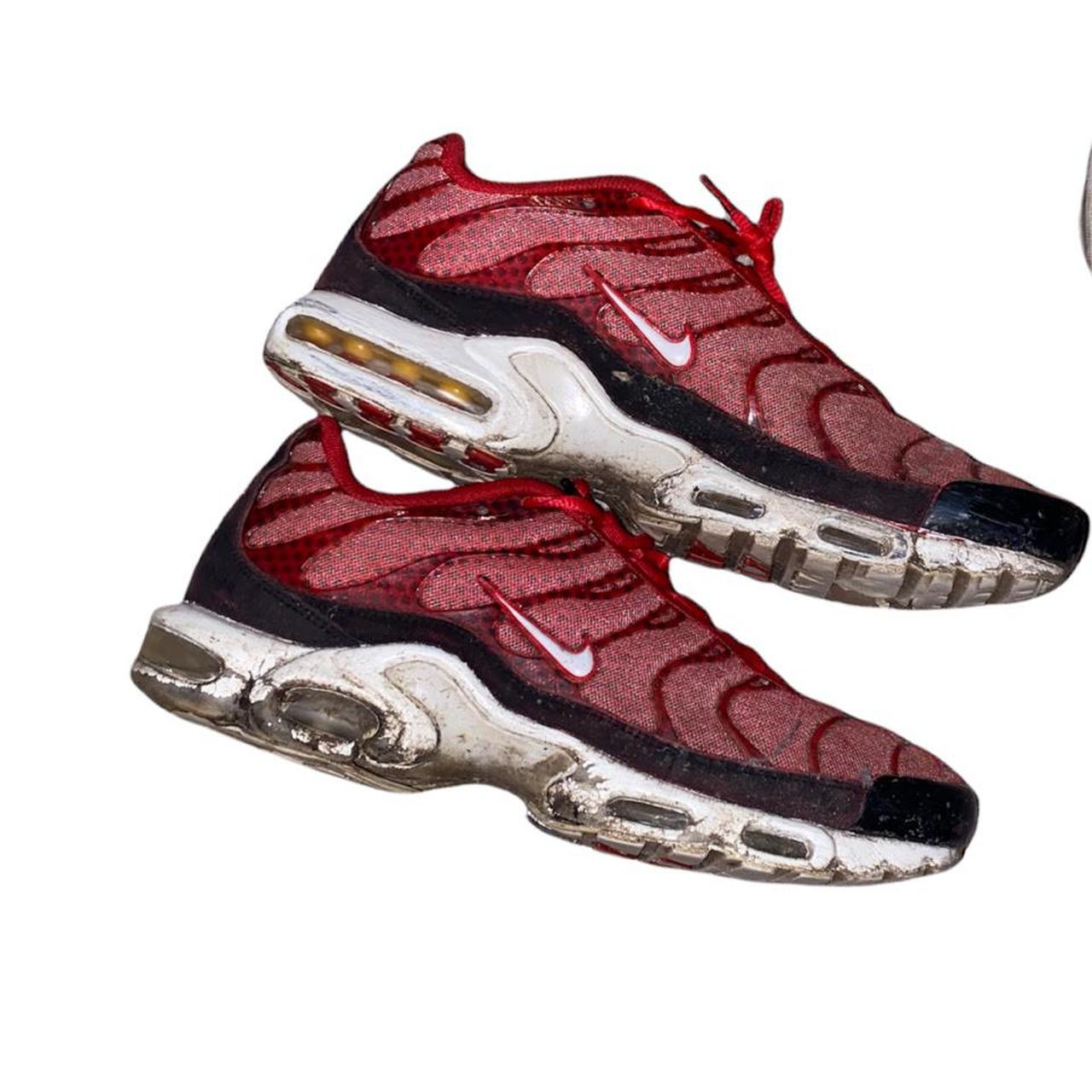 all red nike tns