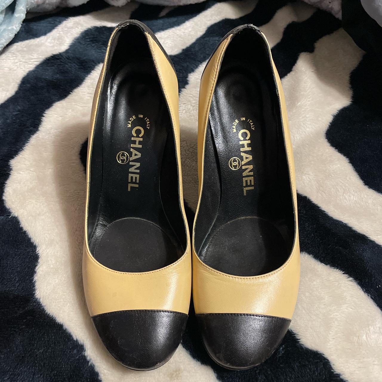 Lovely Tan and Black Chanel shoes. Didn't fit. Size - Depop