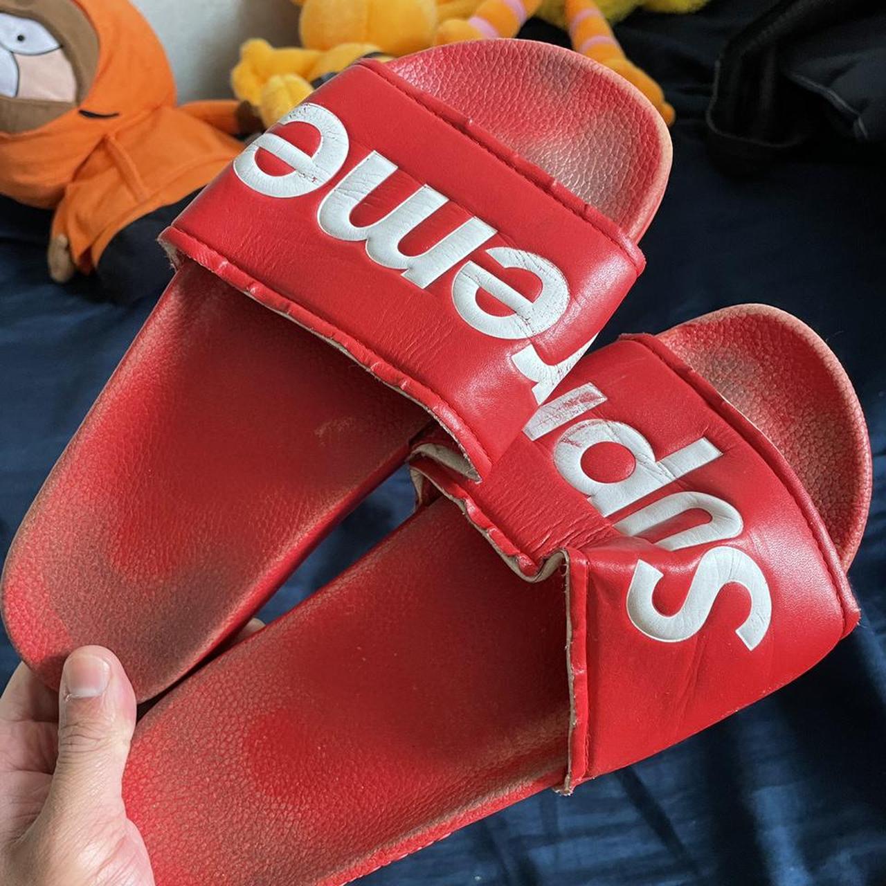 Super super super beat Supreme Slides from - Depop