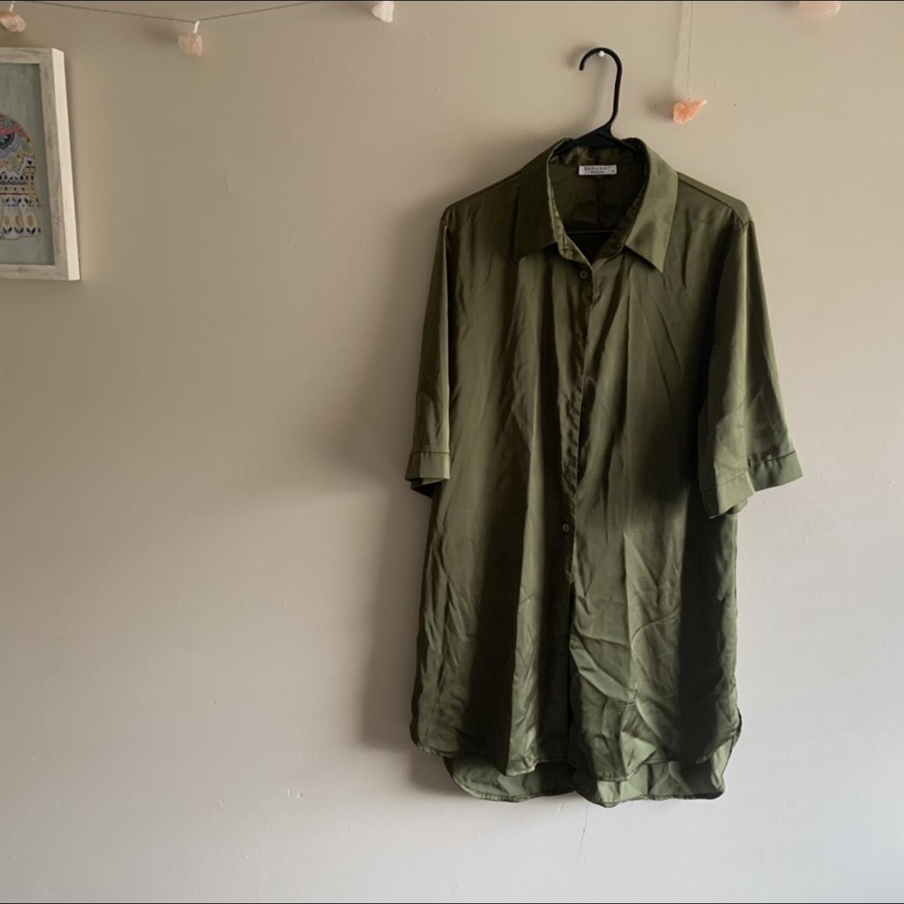 Green silk shirt dress - Depop