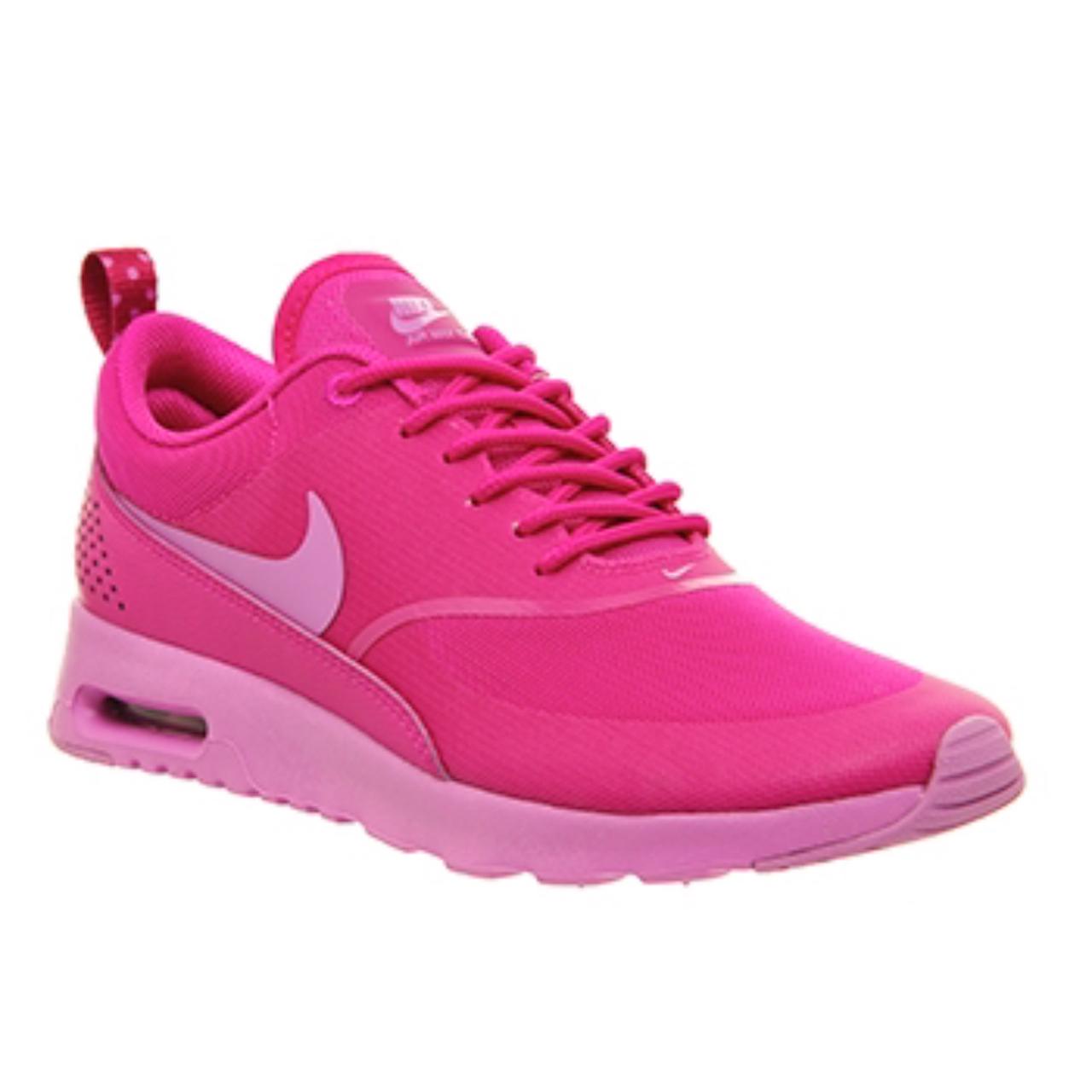 pink nike trainers size 4