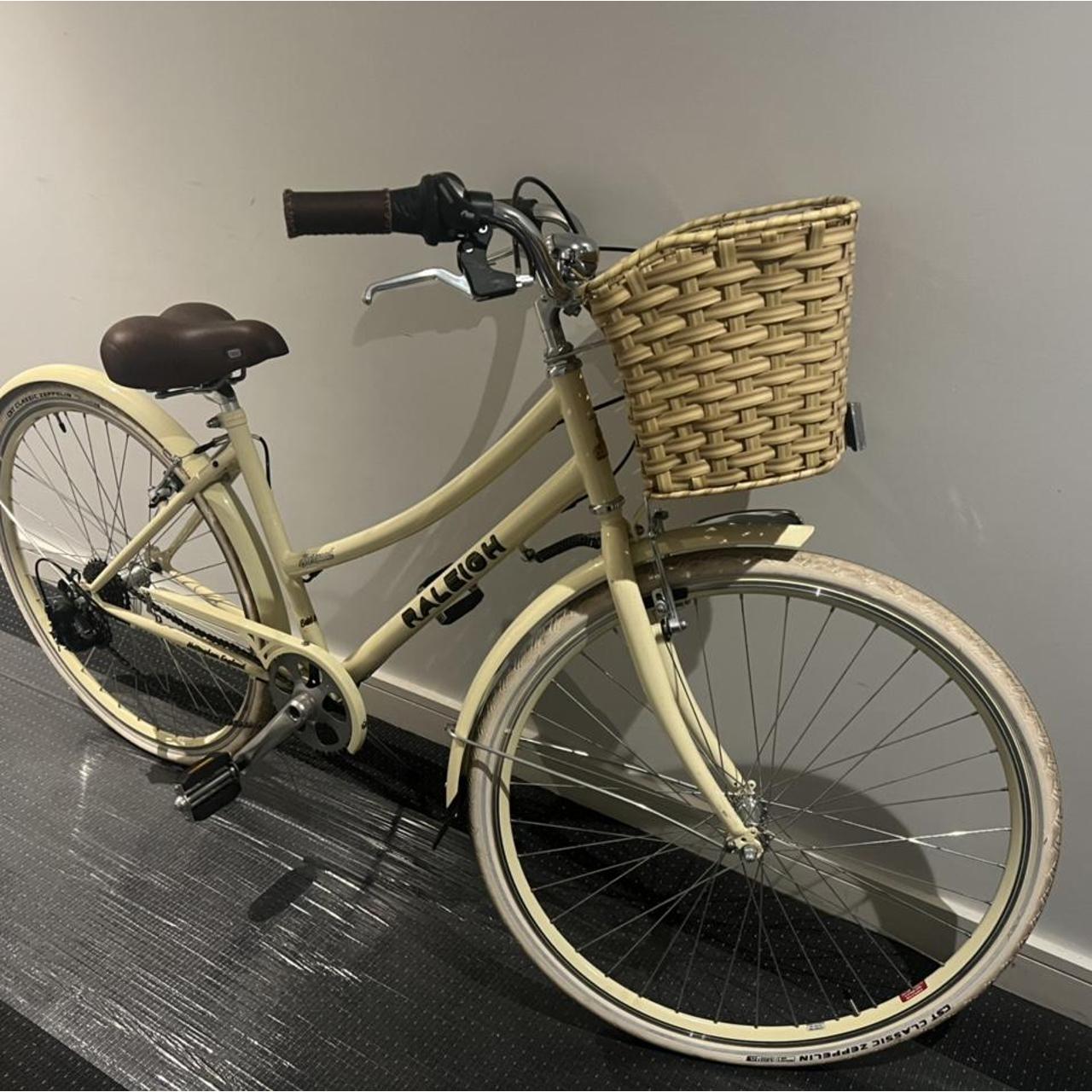 Raleigh Sherwood RRP £475 Chic bicycle Depop