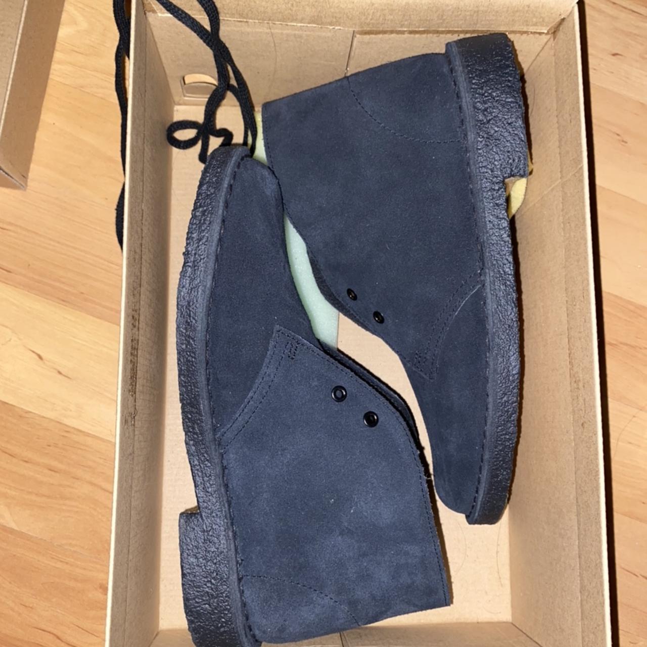 clarks desert boot blu