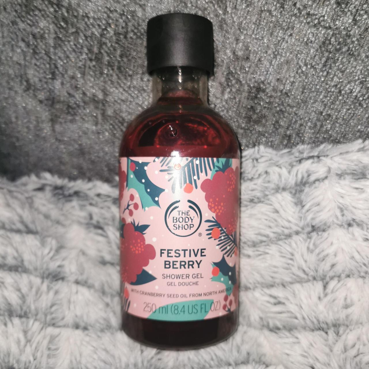 The Body Shop FESTIVE BERRY SHOWER GEL BUBBLE... Depop