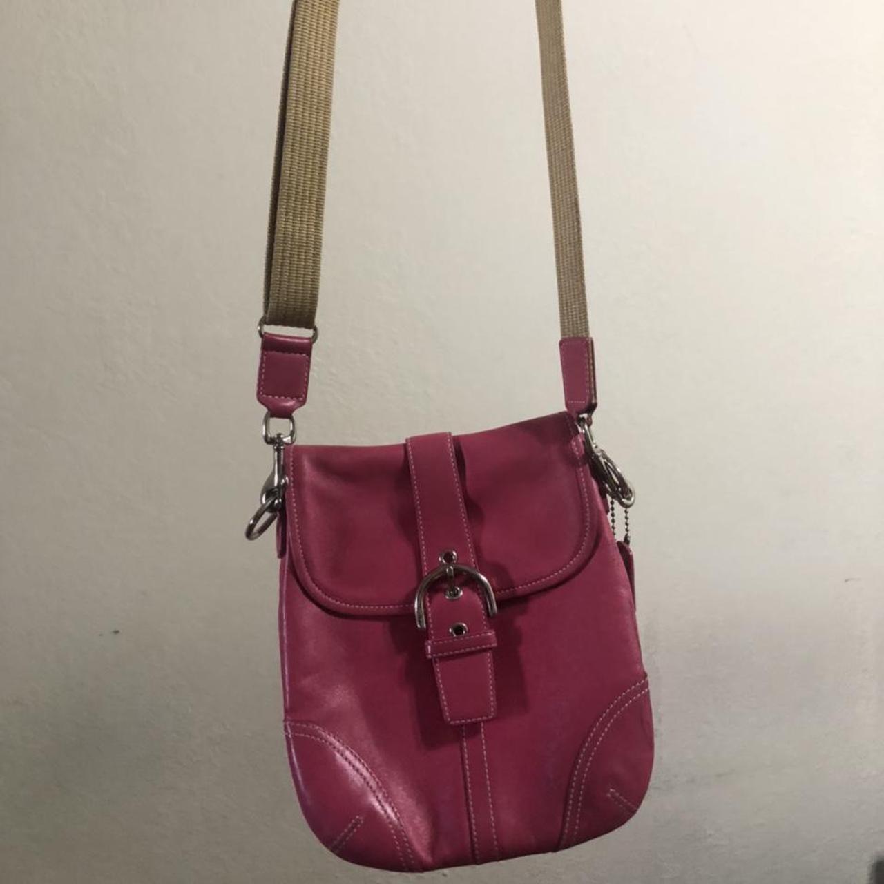 Small hot pink coach on sale purse