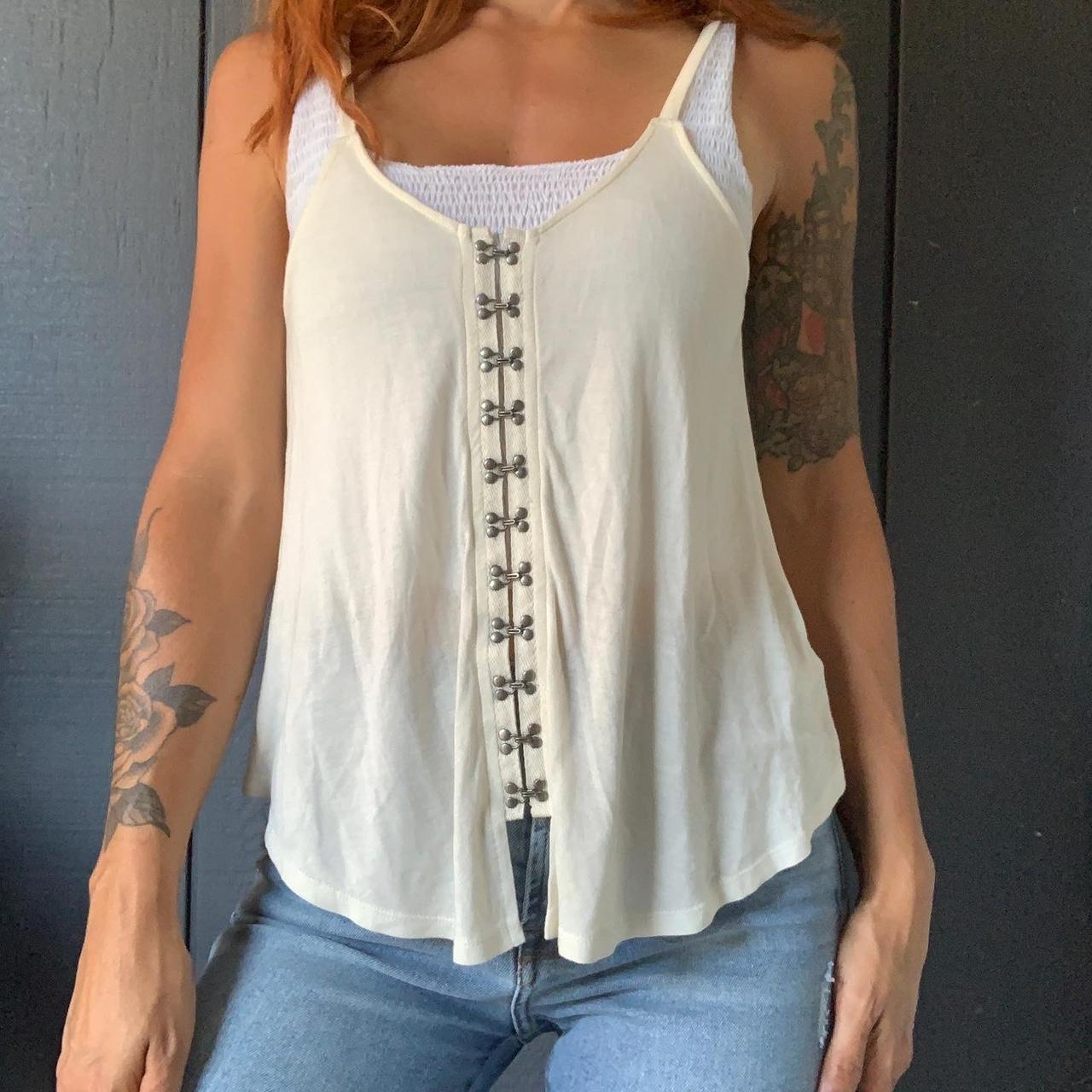 Metal hook and eye front tank. Great tank for - Depop