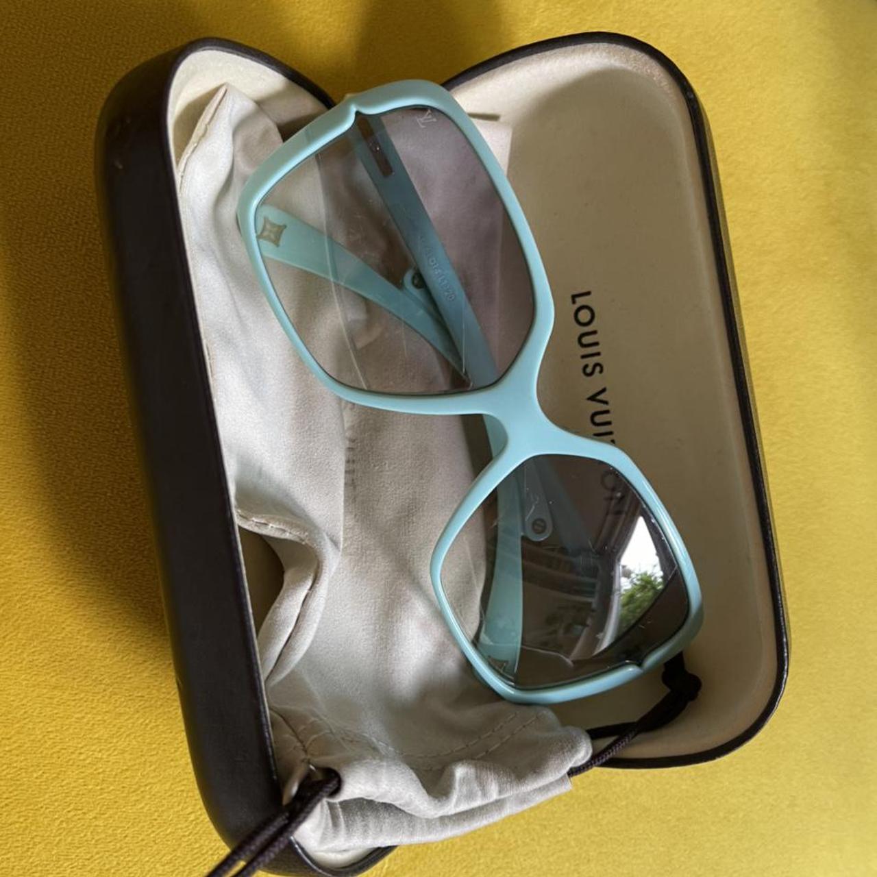 Louis Vuitton Impulsion Acetate Sunglasses in Blue! (CMP091218)