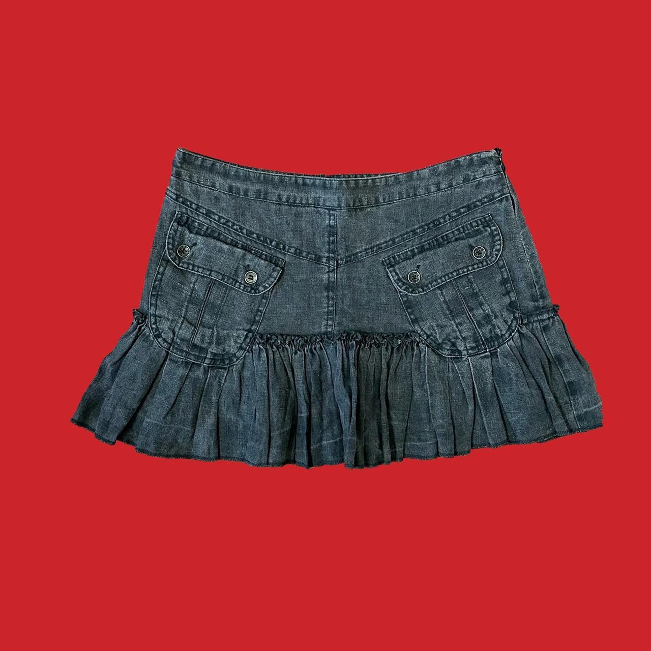 Vintage 2000s gray cargo pleated mini skirt by DZYN... - Depop