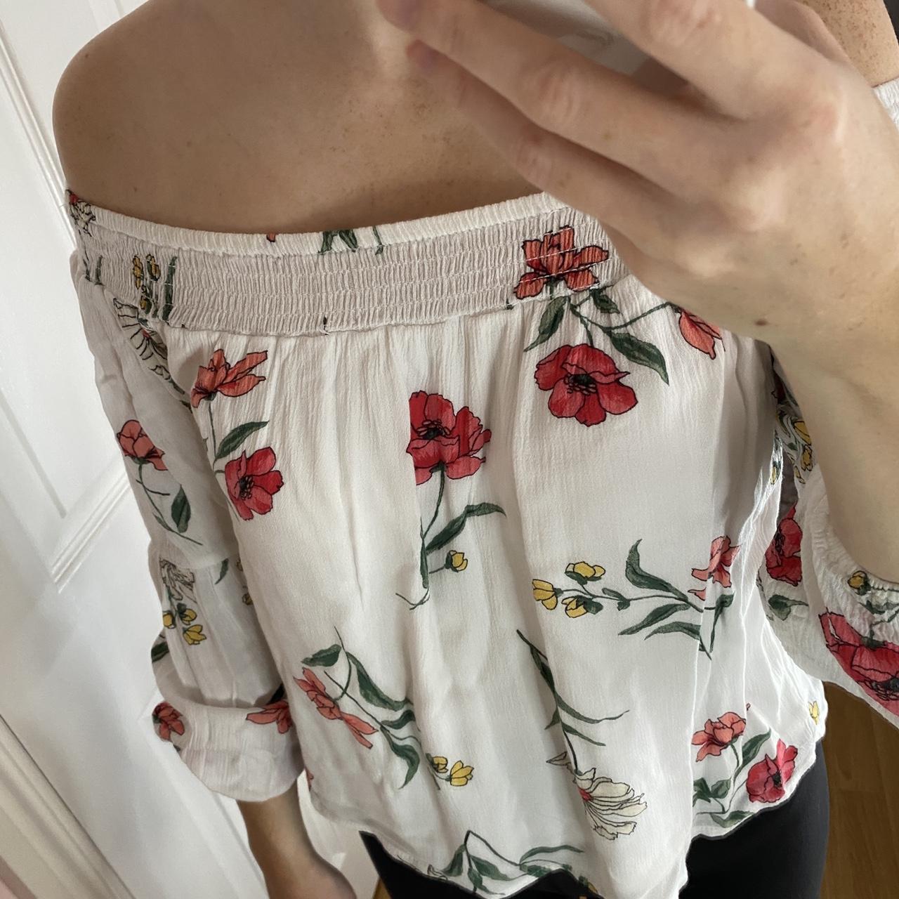 Hollister Co. Women's White and Red Blouse | Depop