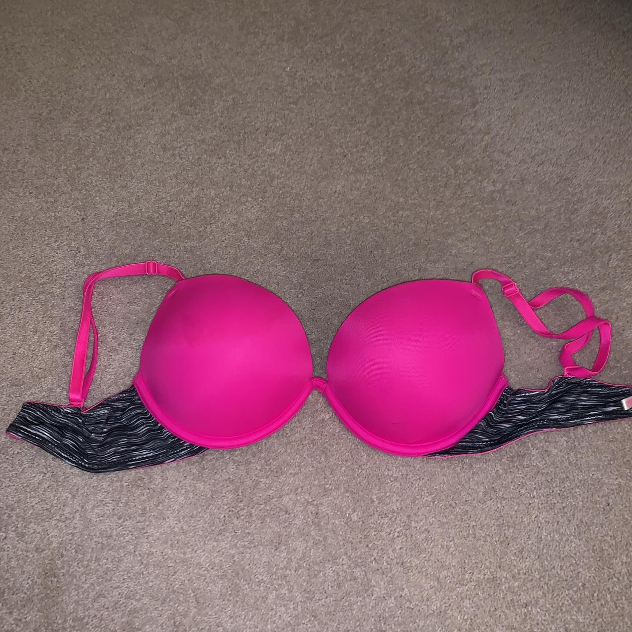 Two 32B Pink/Victoria's Secret lightly lined bras. - Depop