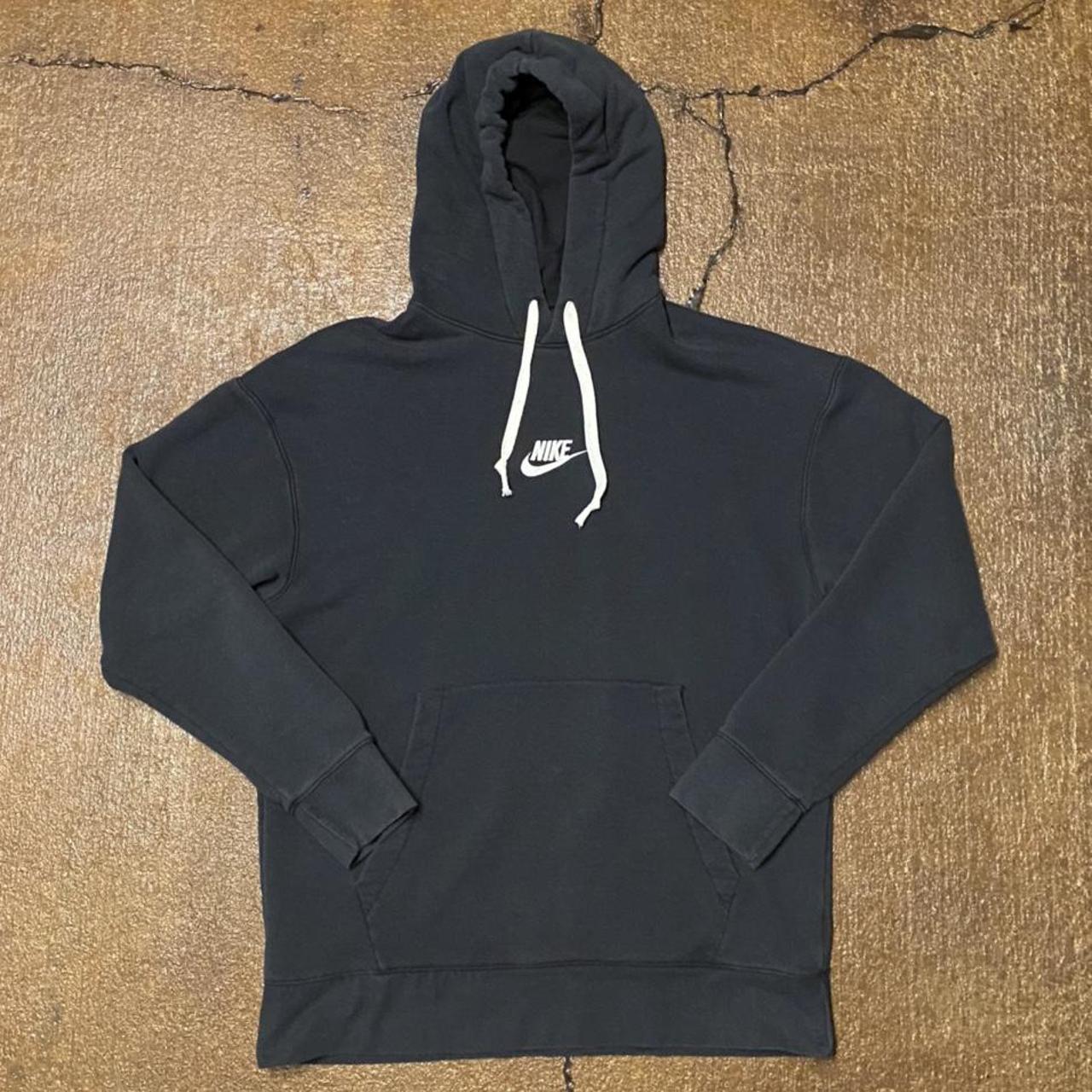 centre logo nike hoodie