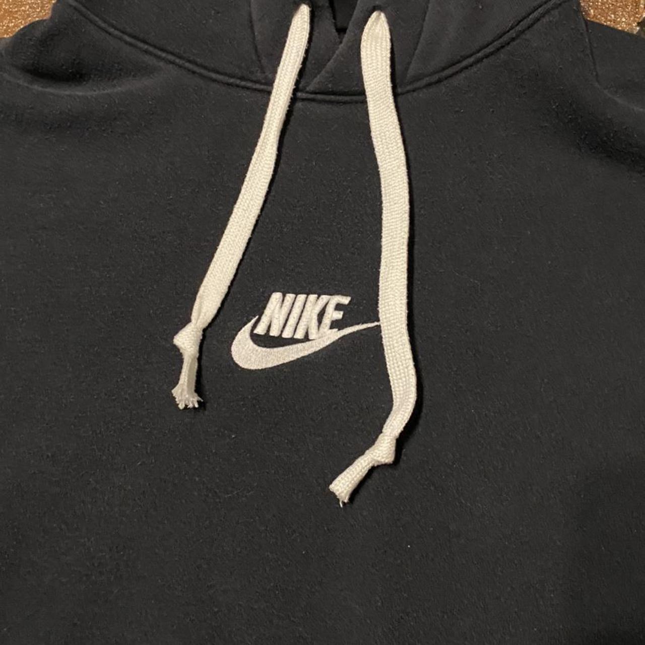 centre logo nike hoodie