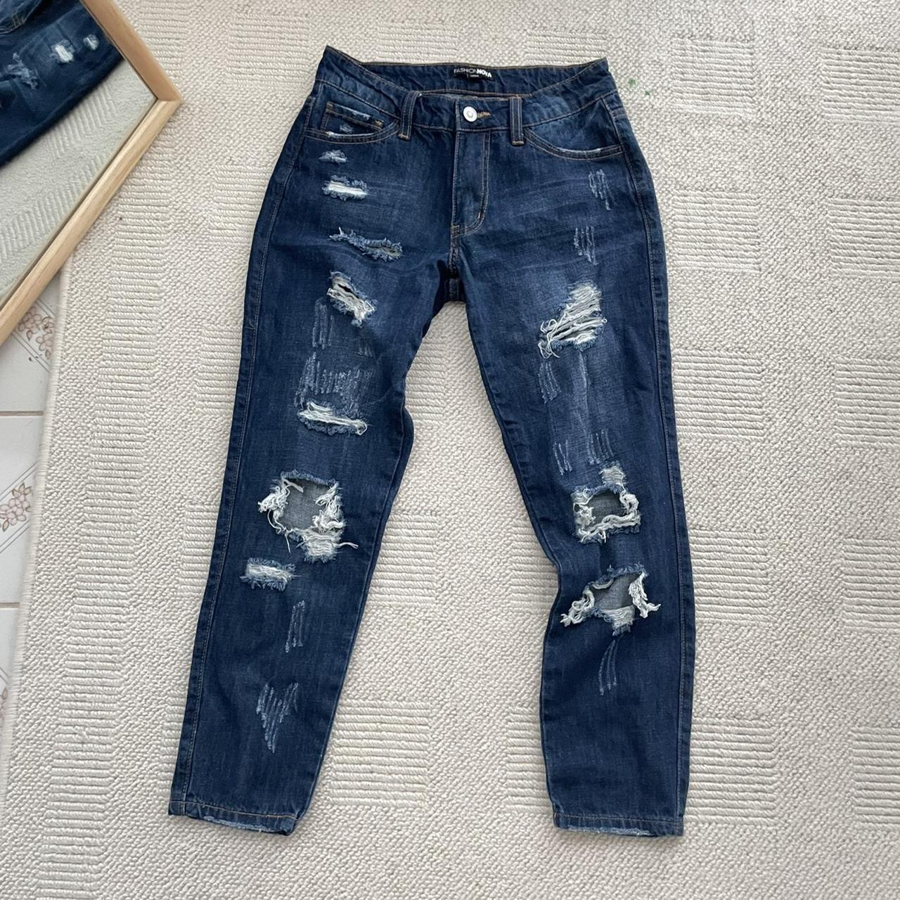 Fashion Nova Women's Blue and Navy Jeans | Depop