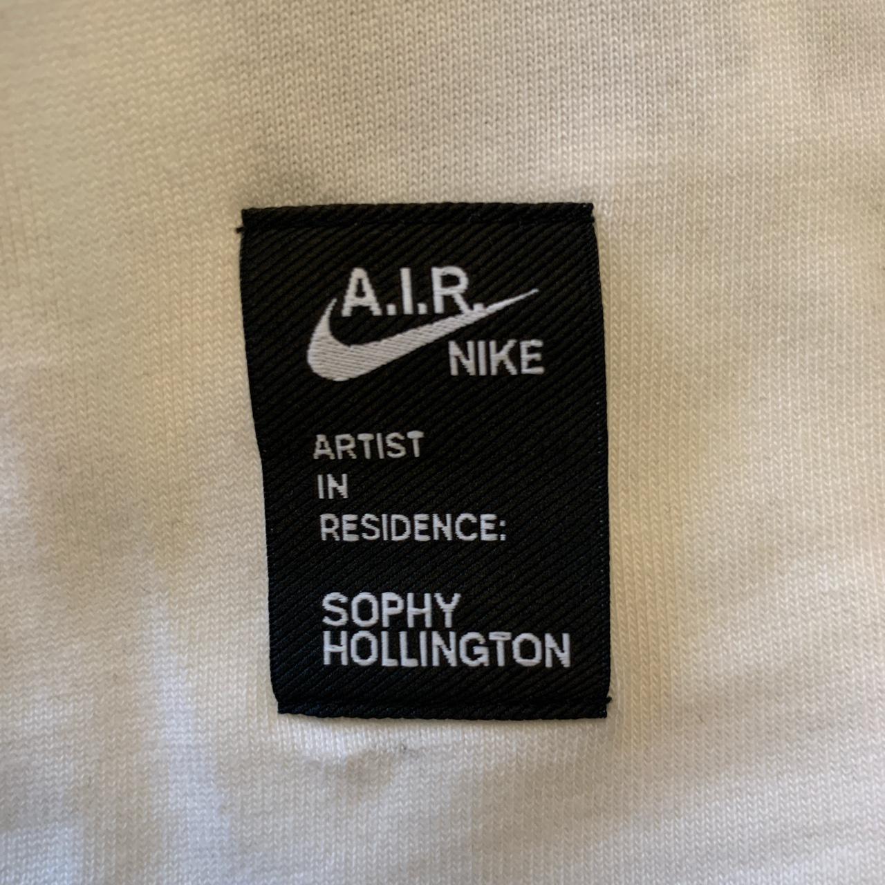 nike sophy hollington