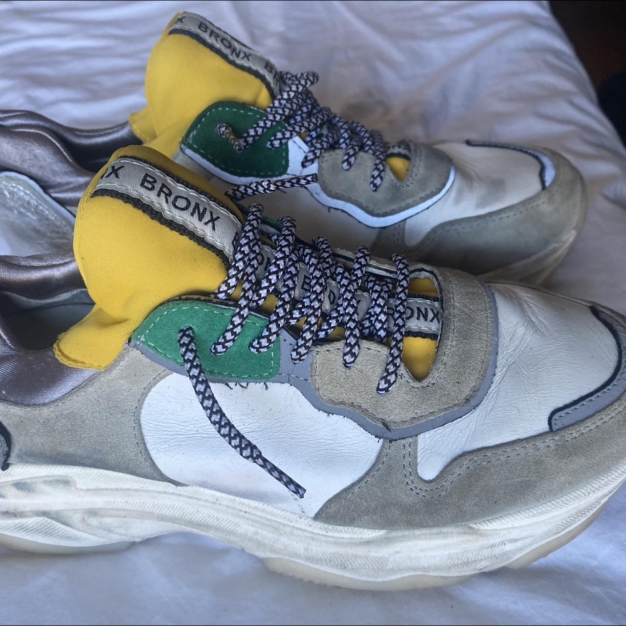 hale rulletrappe privat Bronx chunky trainer in yellow, green and grey... - Depop