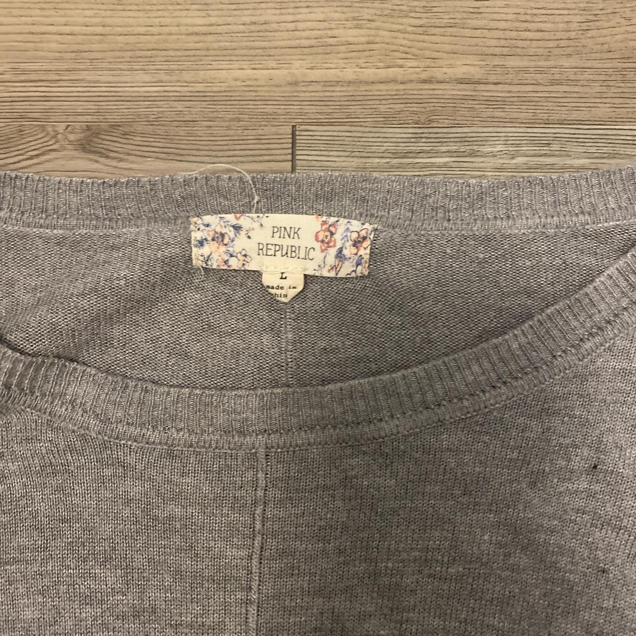 gray grey long sleeve sweater -size large, model is... - Depop