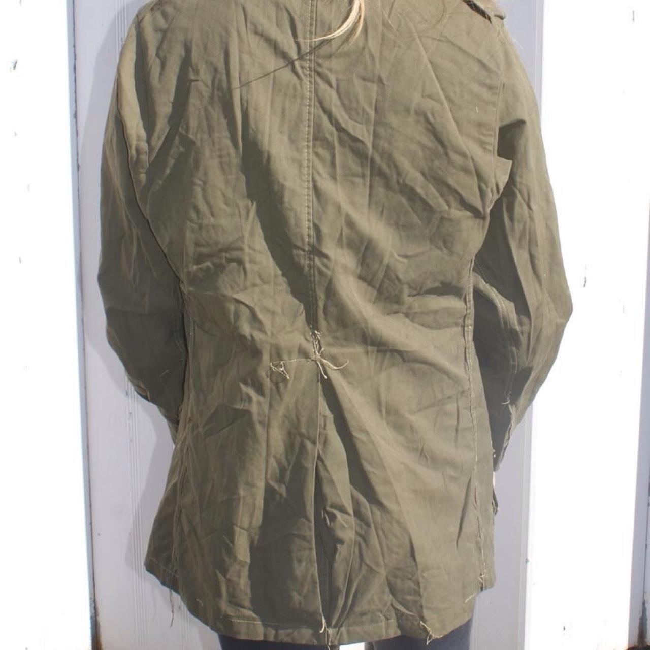 Italian Vintage army green jacket with collar... Depop