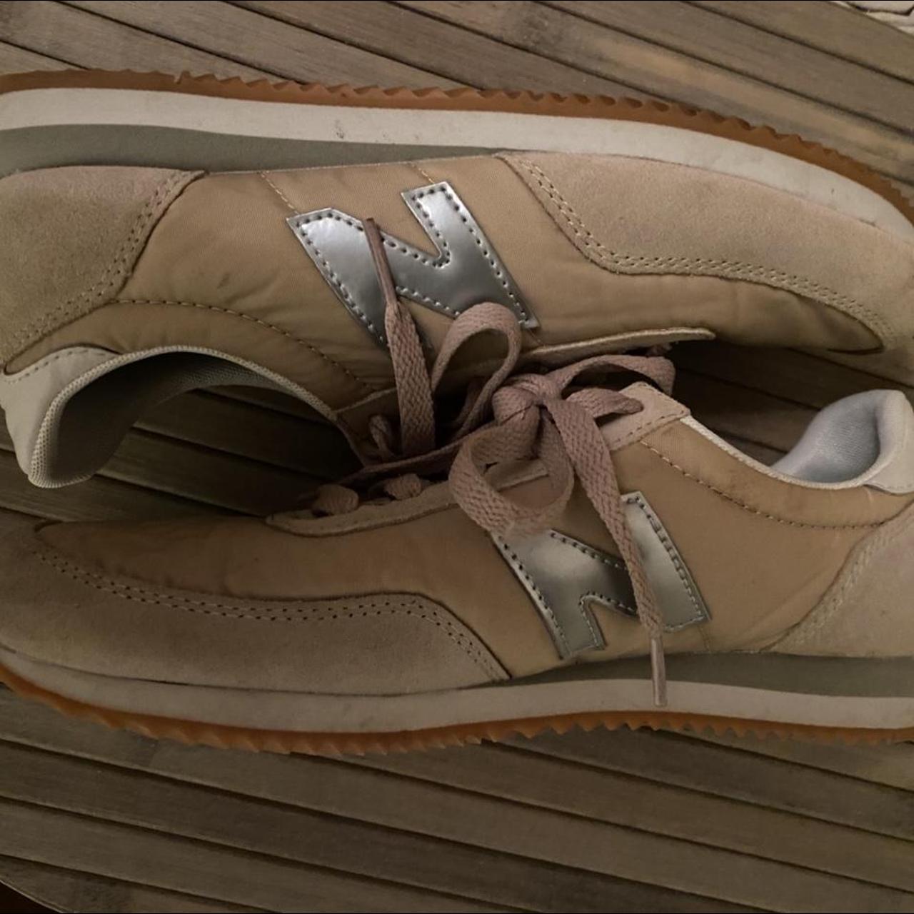 Cream New Balance trainer with suede and silver - Depop