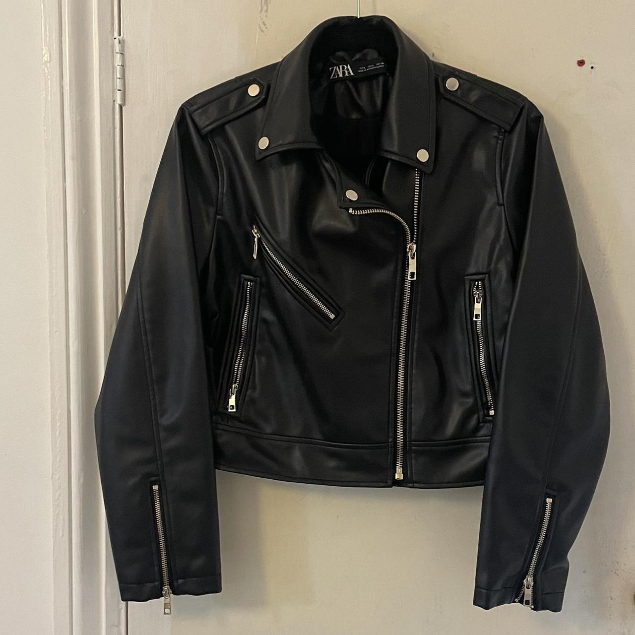 Zara Women's Black Jacket | Depop