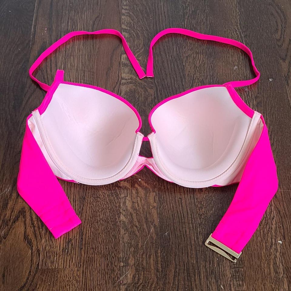 Hot pink bikini with padded bra top and tie side - Depop