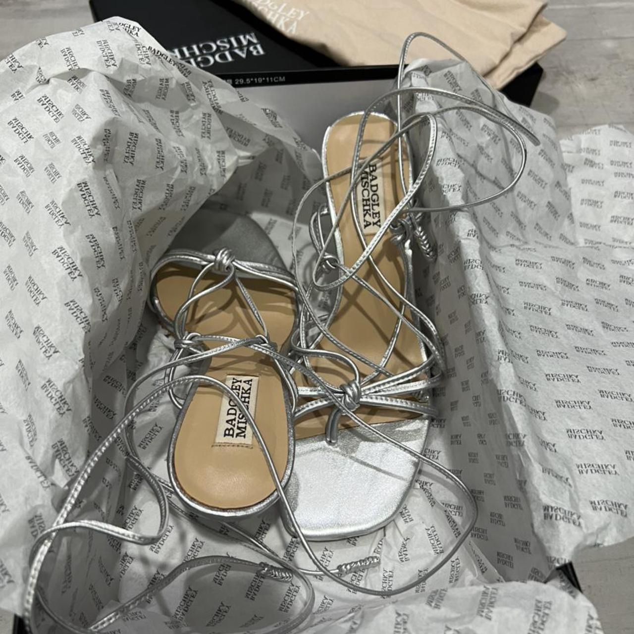 Badgley Mischka Women's Silver and Grey Courts (2)