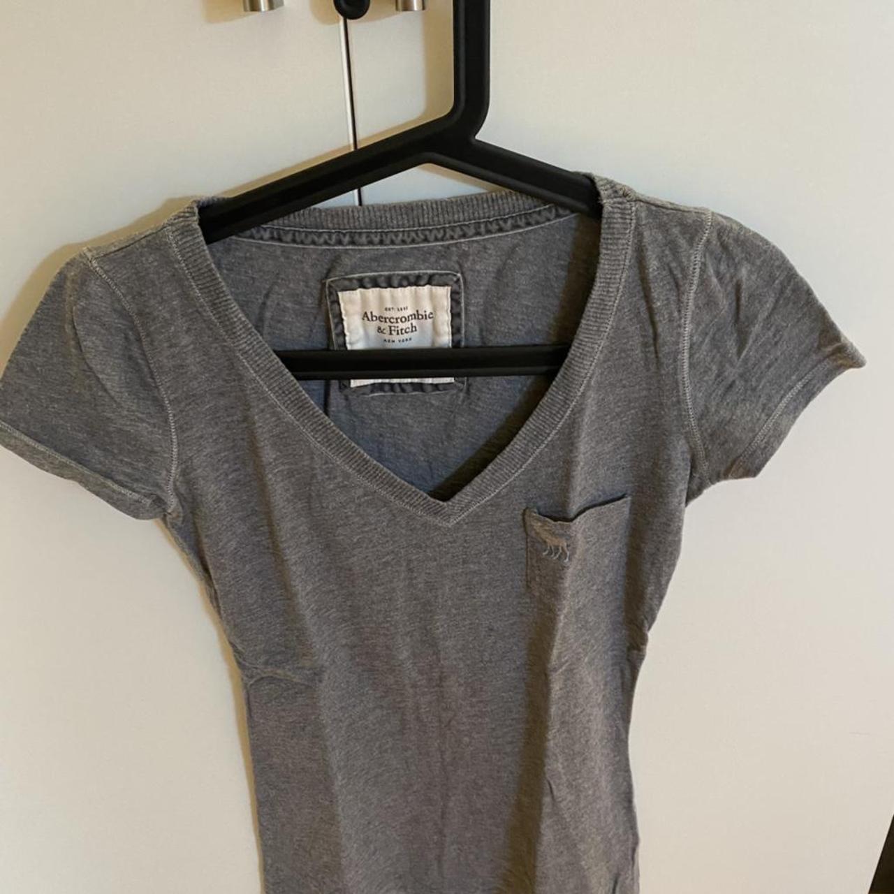 Product Image 1 - #abercrombie #v-neck #t-shirt
Women’s grey Abercrombie