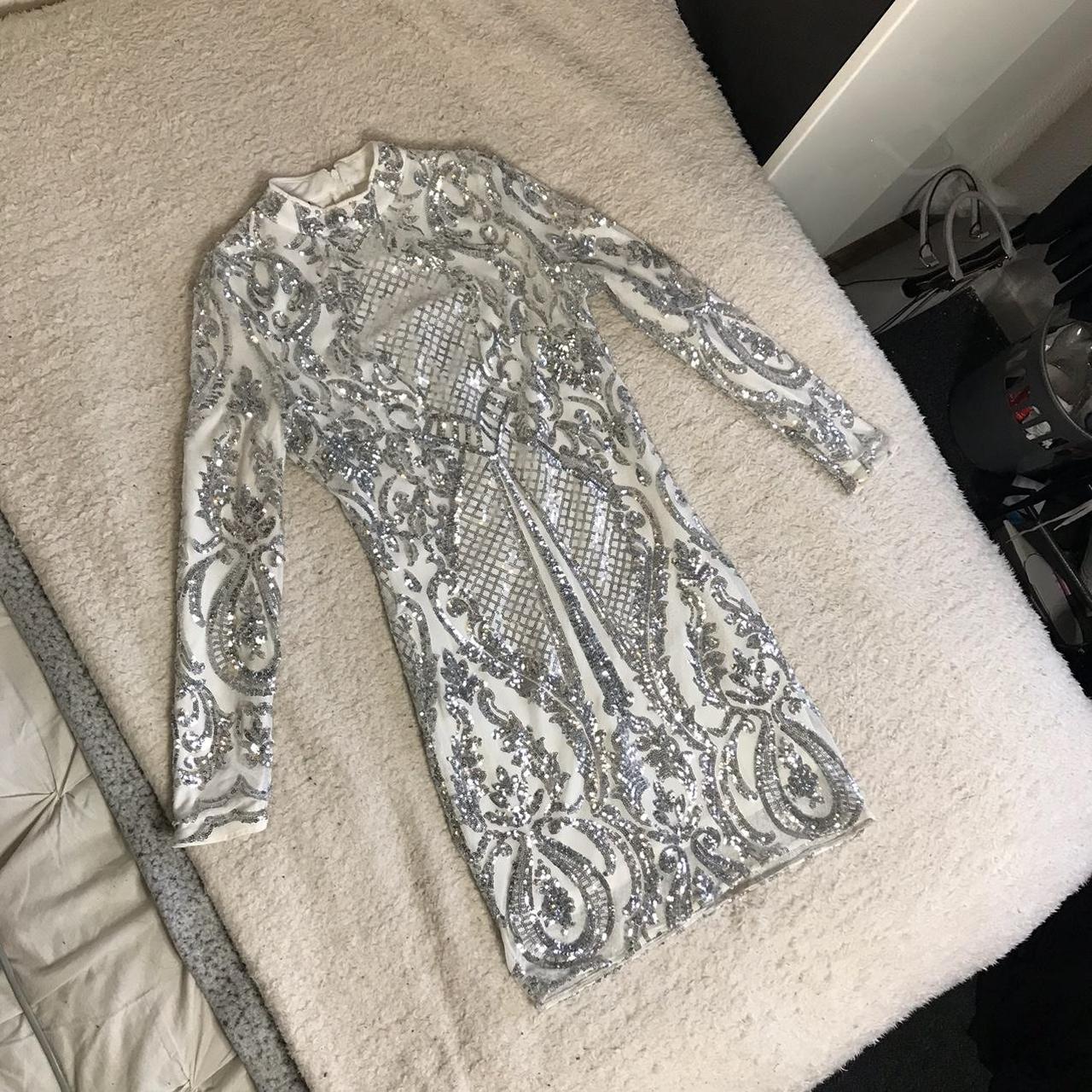 Quiz white and 2024 silver sequin dress