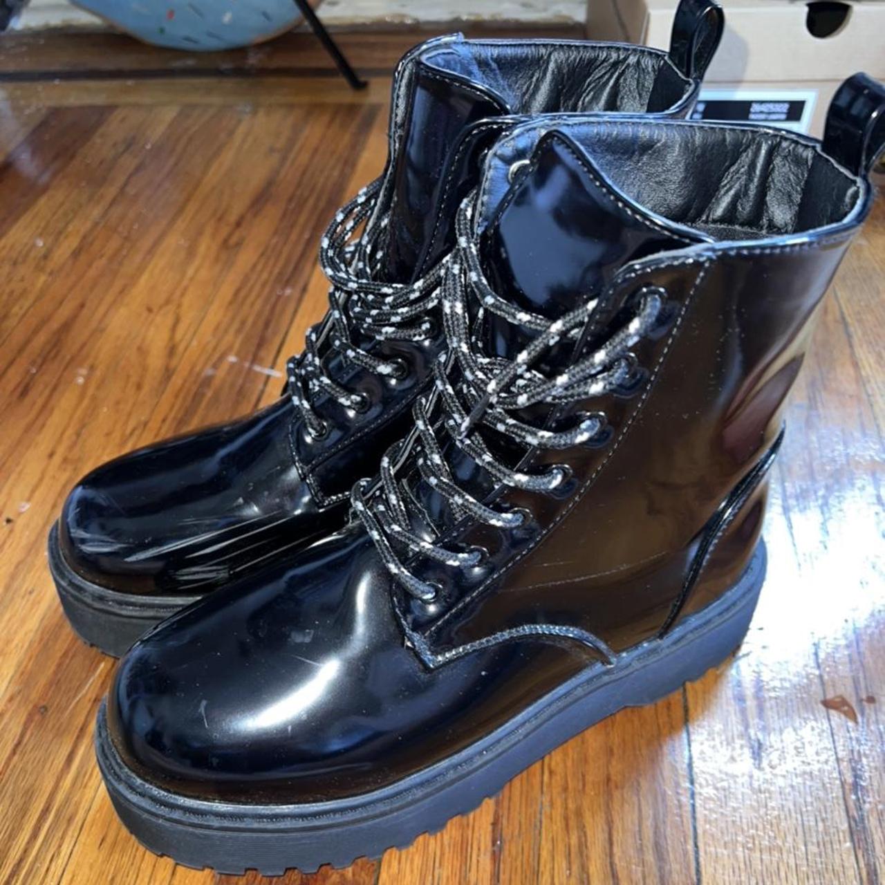 Fashion nova combat outlet boots