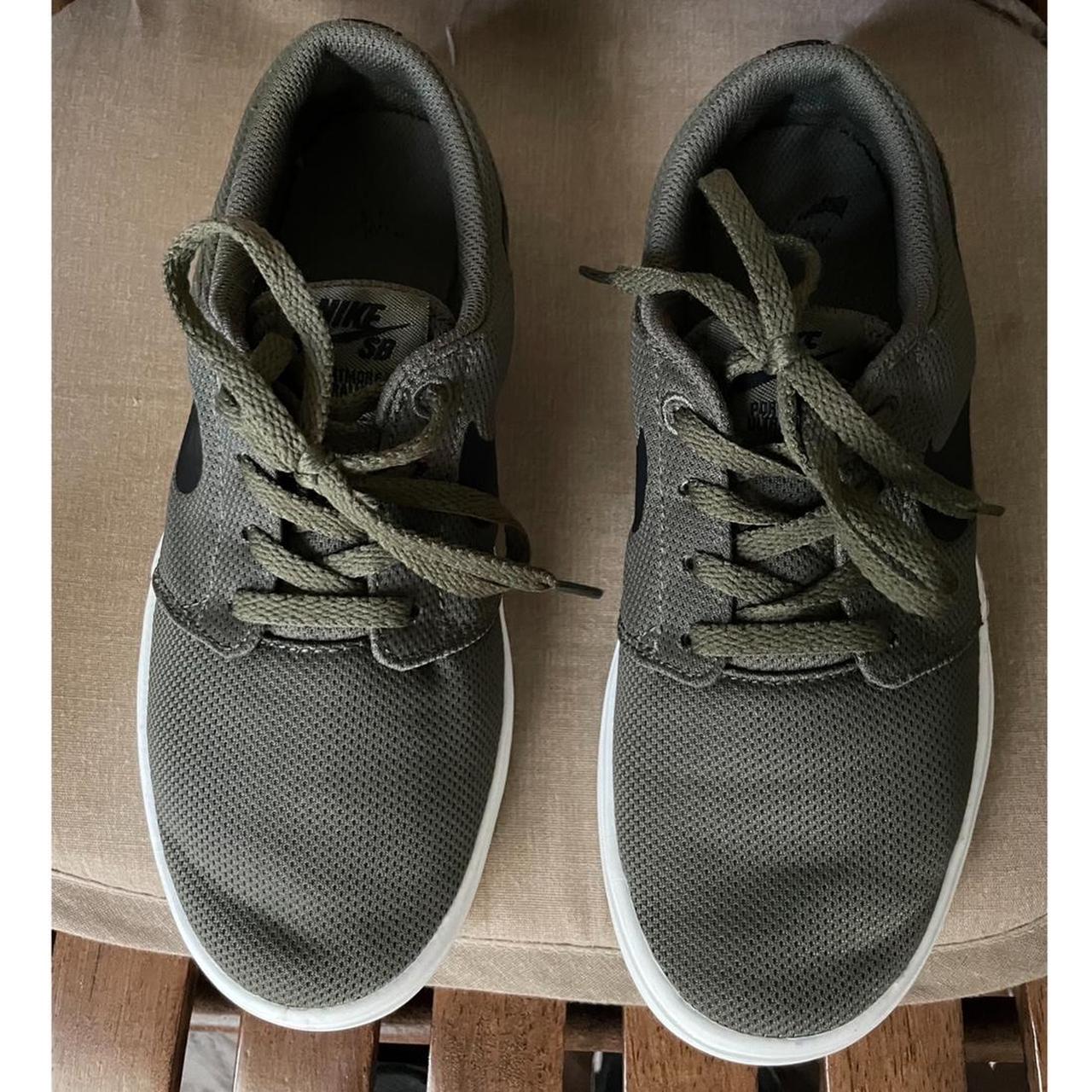 Olive green Nike SB ultralight skate shoes Youth... - Depop