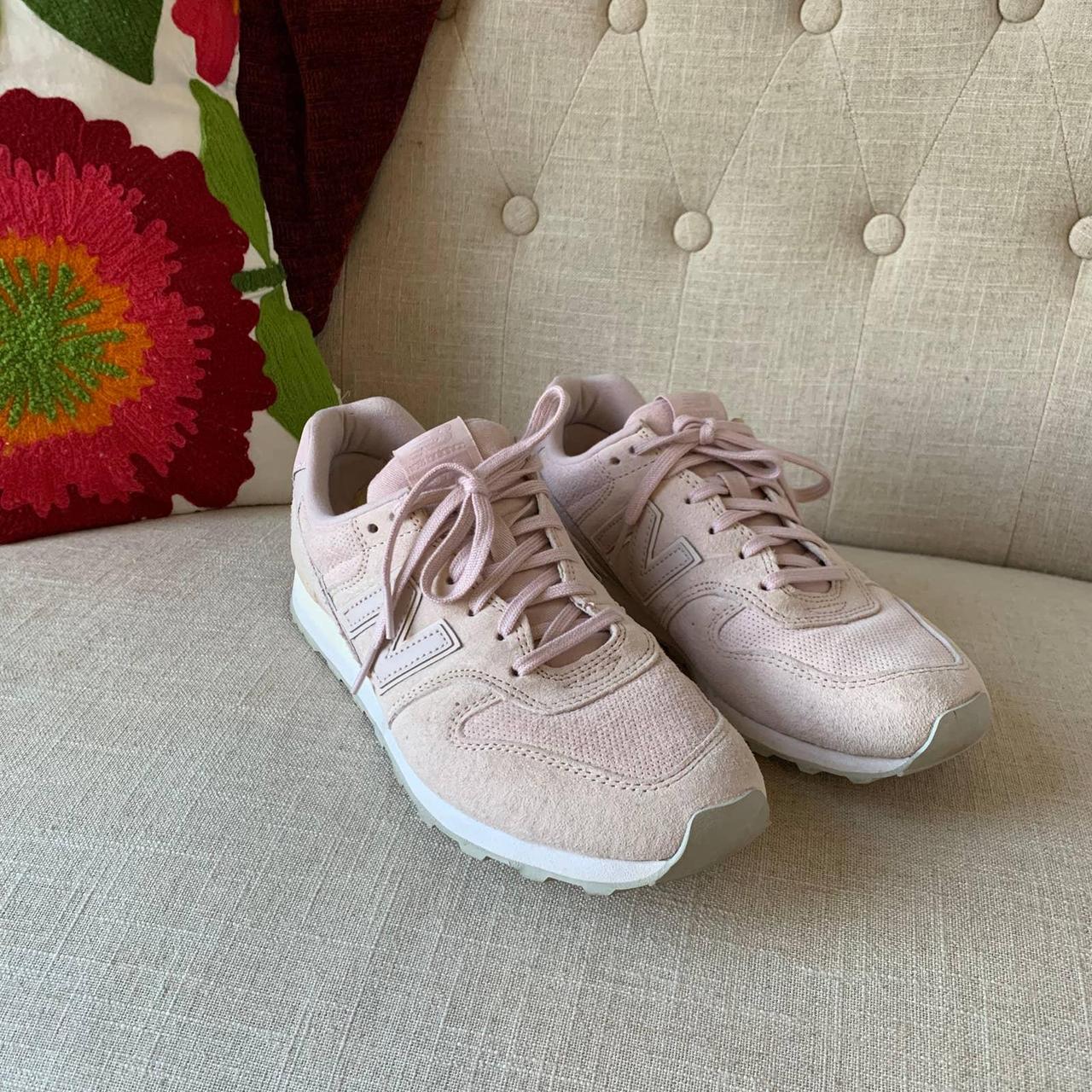 dusty rose nike sneakers