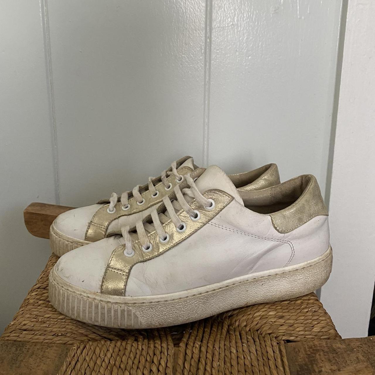 barneys sneakers