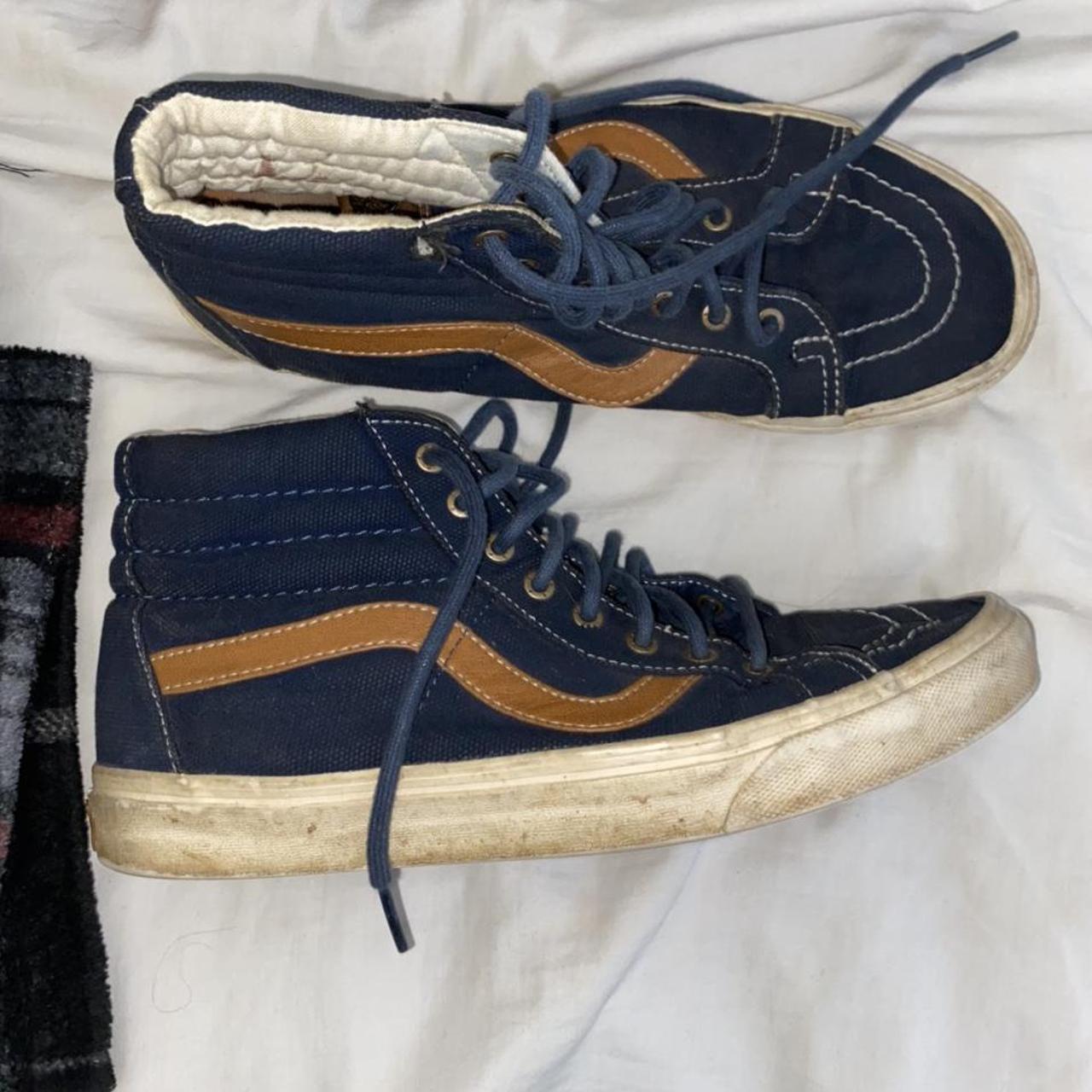 Blue and best sale khaki vans