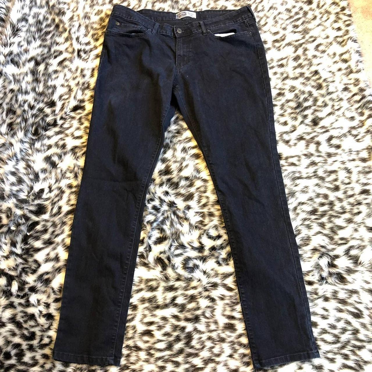 Levi’s Signature Mid Rise Skinny Women Jeans Size... - Depop