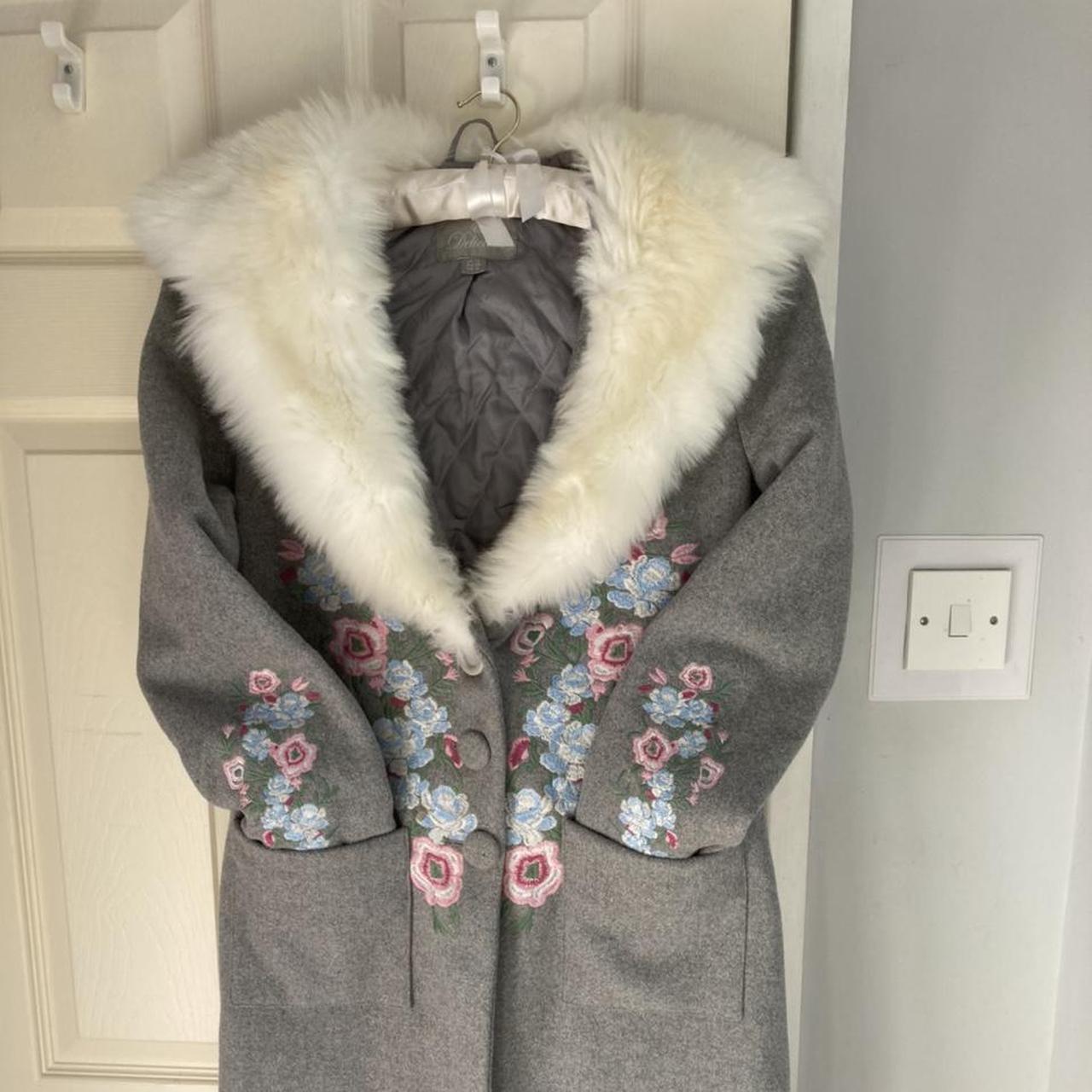 Dolly and delicious fashion coats