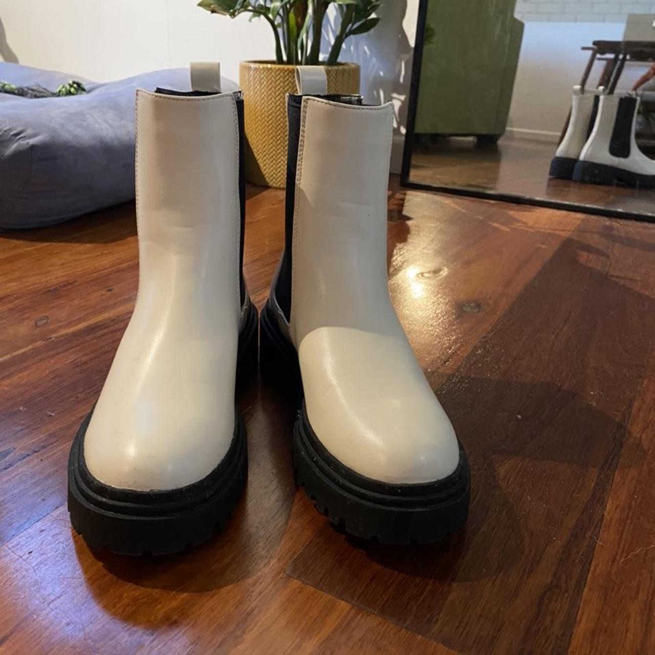 Glassons Chelsea boots Brand new never worn Size 37 EUR - Depop