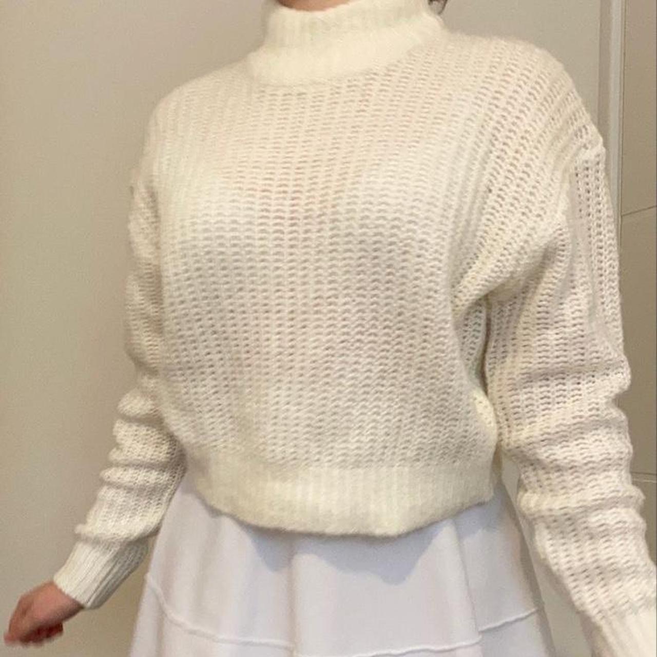 H&M Women's White Jumper Depop