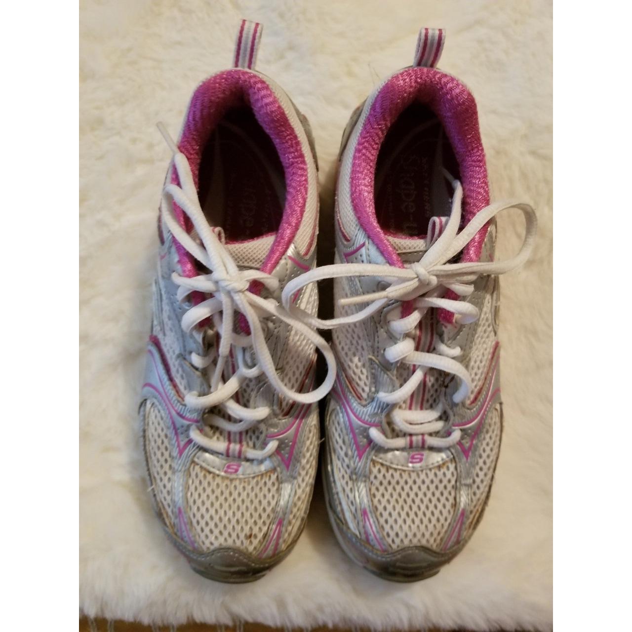 Skechers Shape Ups Womens Shoes 5.5 Made for toning... - Depop