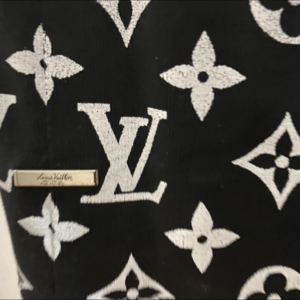 Who is Louis Vuitton ? Men T-shirt tee PA– Meh. Geek